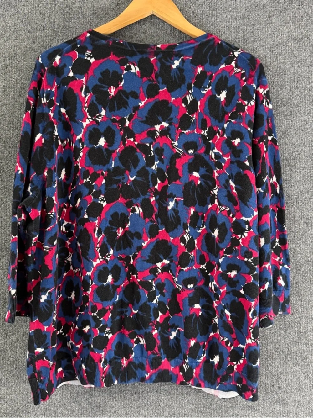 Talbots Womens 3/4 Sleeve Floral Button Up Cardigan Sweater Navy Pink Spring - Picture 2 of 7